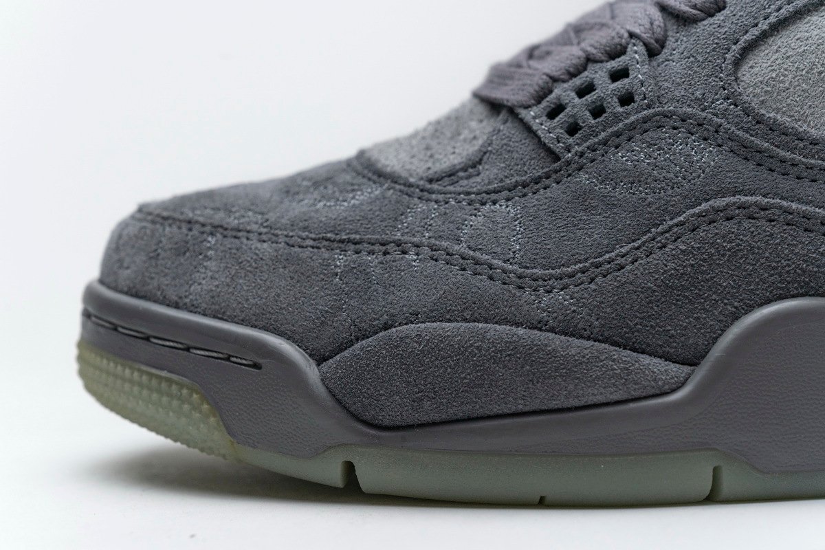 Air Jordan 4 Retro KAWS - Image 8
