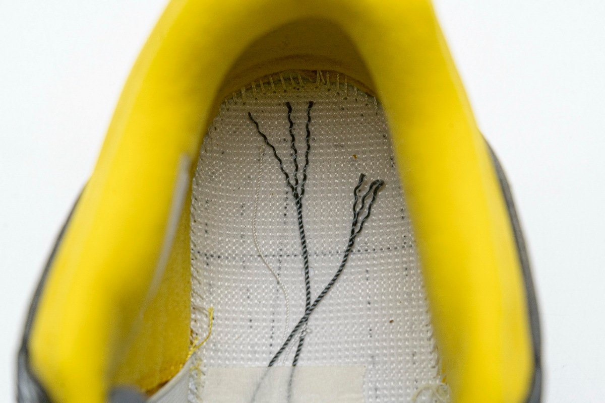 Air Jordan 4 Retro LS Lightning - Image 10