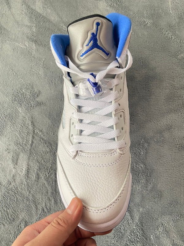 Jordan 5 Retro White Stealth (2021) - Image 4