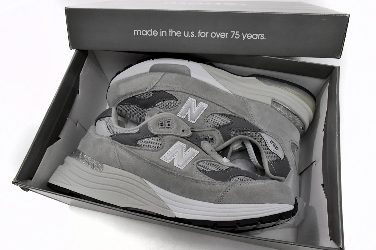 New Balance 992 Grey - Image 13