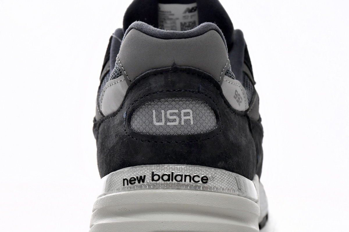 New Balance 992 Navy Grey - Image 11
