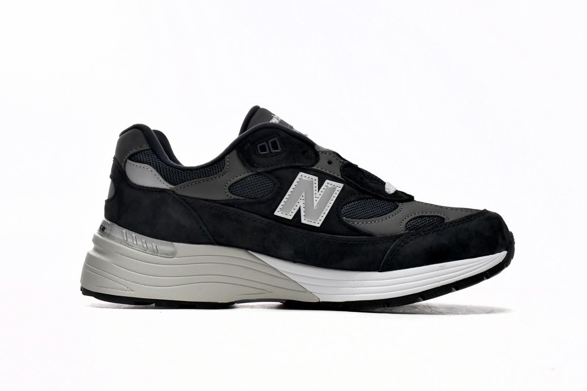 New Balance 992 Navy Grey - Image 2