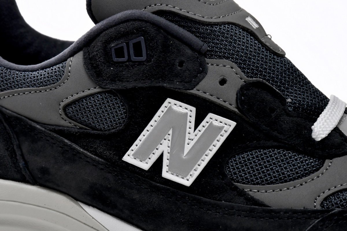 New Balance 992 Navy Grey - Image 6