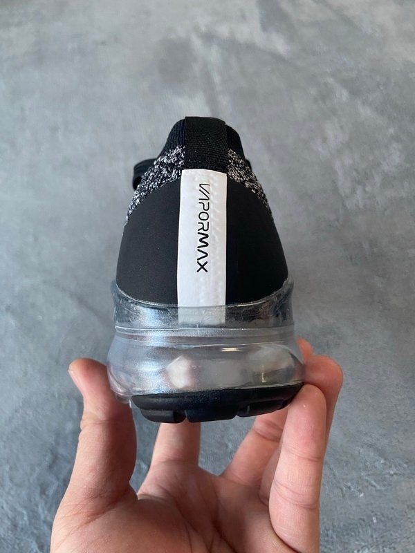 Nike Air VaporMax Flyknit 3 Oreo - Image 9