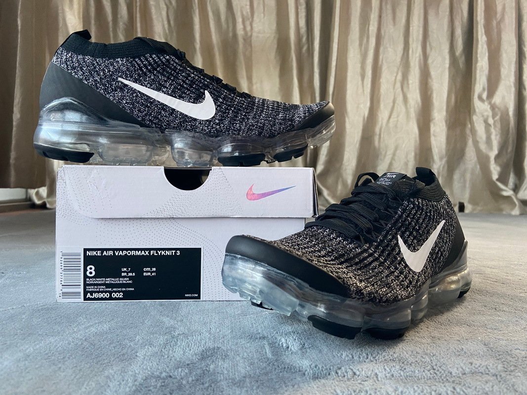 Nike Air VaporMax Flyknit 3 Oreo - Image 13