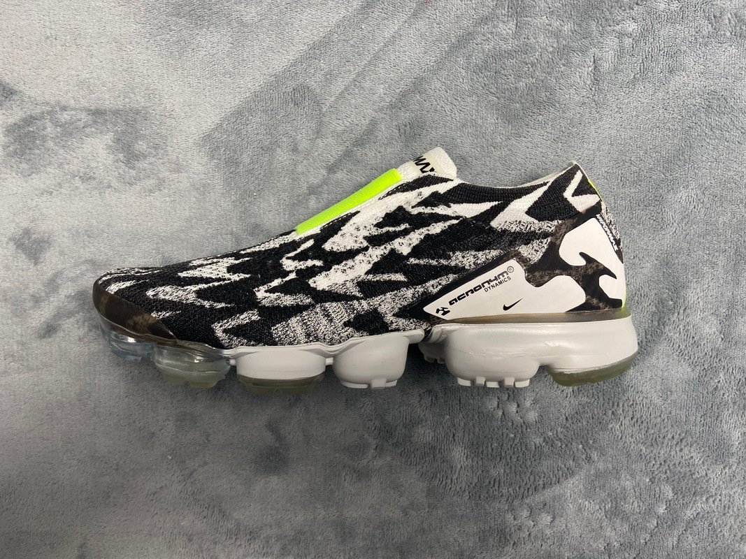 Nike Air VaporMax Moc 2 Acronym Light Bone?