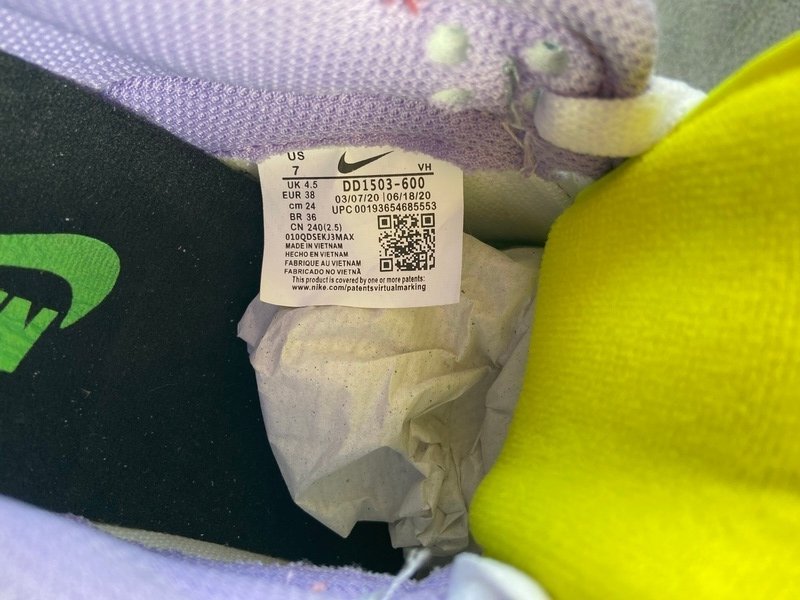 Nike Dunk Low Light Soft Pink - Image 3