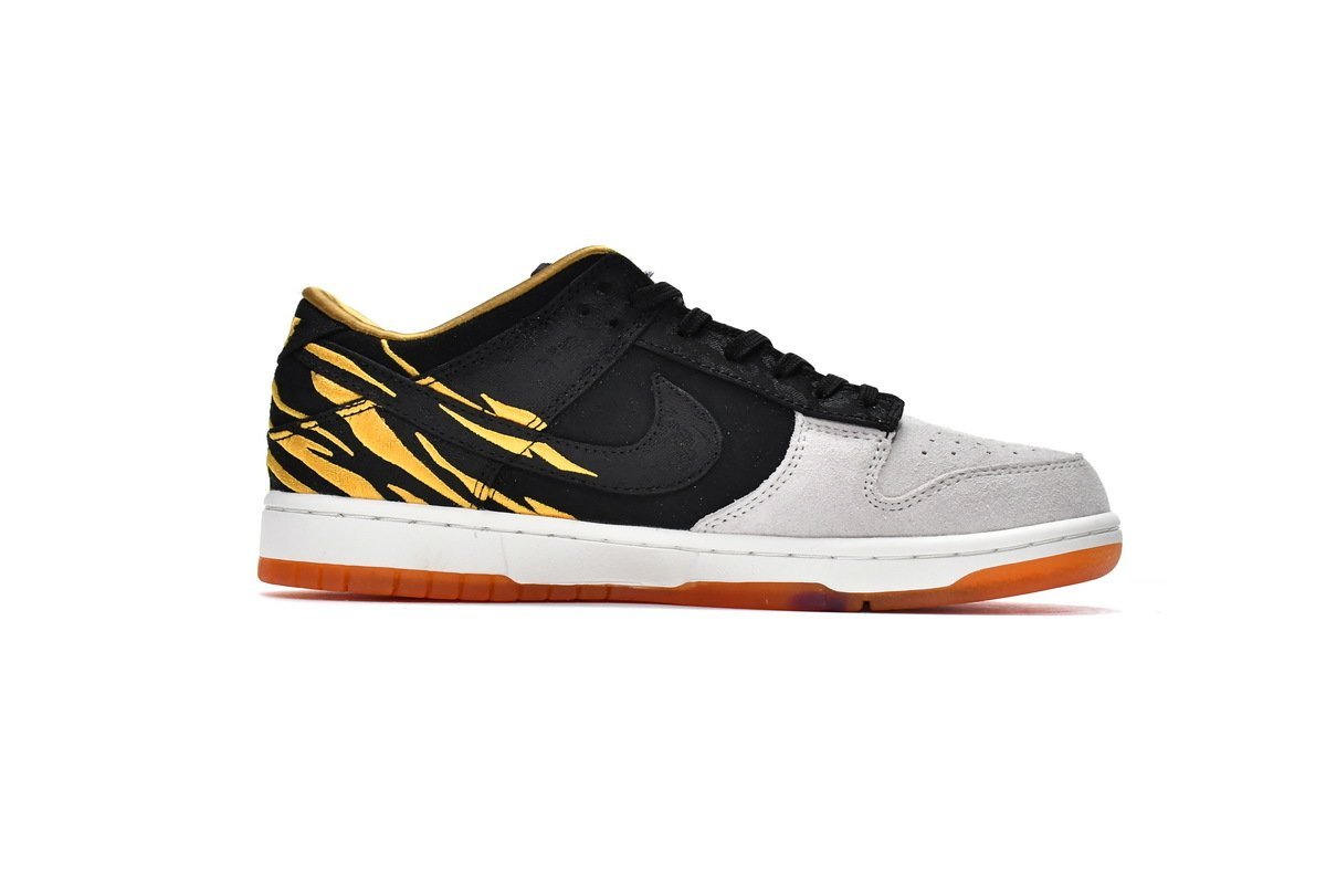 Nike Dunk Low Year of the Tiger (2022) - Image 2
