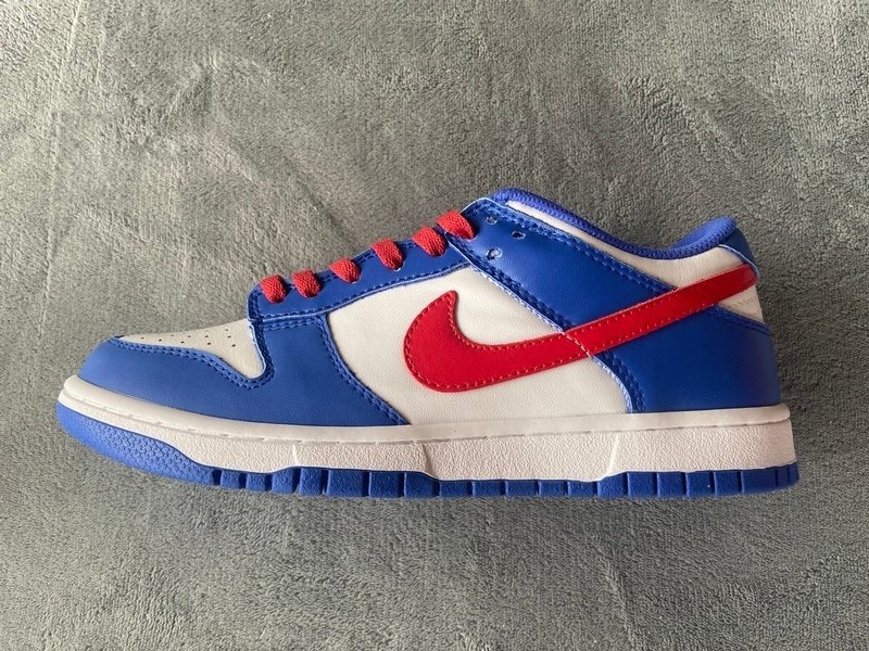 Nike Dunk SB Low GS Royal Red - Image 2