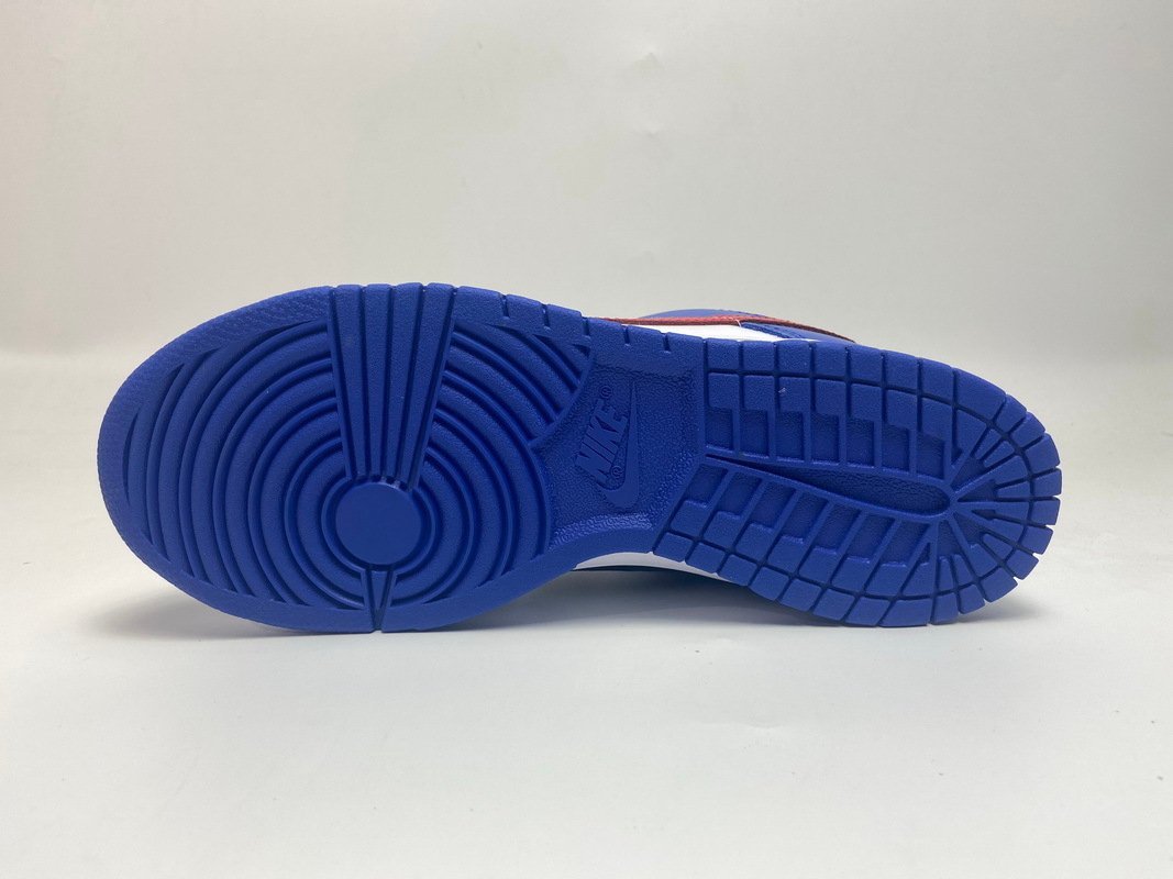 Nike Dunk SB Low GS Royal Red - Image 10