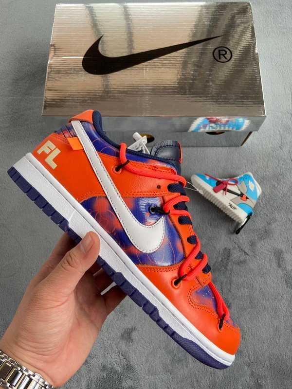 Nike Off White x Futura x Dunk Low SB UNC