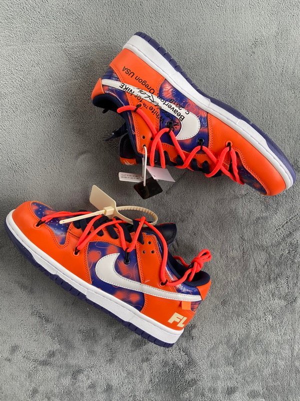 Nike Off White x Futura x Dunk Low SB UNC - Image 8