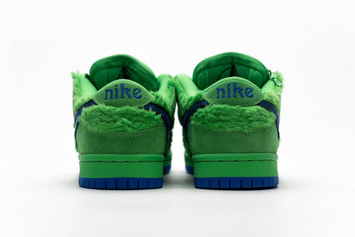Nike SB Dunk Low Grateful Dead Green Bear - Image 4