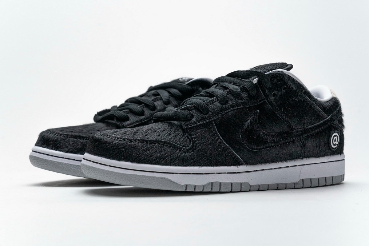 Nike SB Dunk Low Medicom BE@RBRICK - Image 2