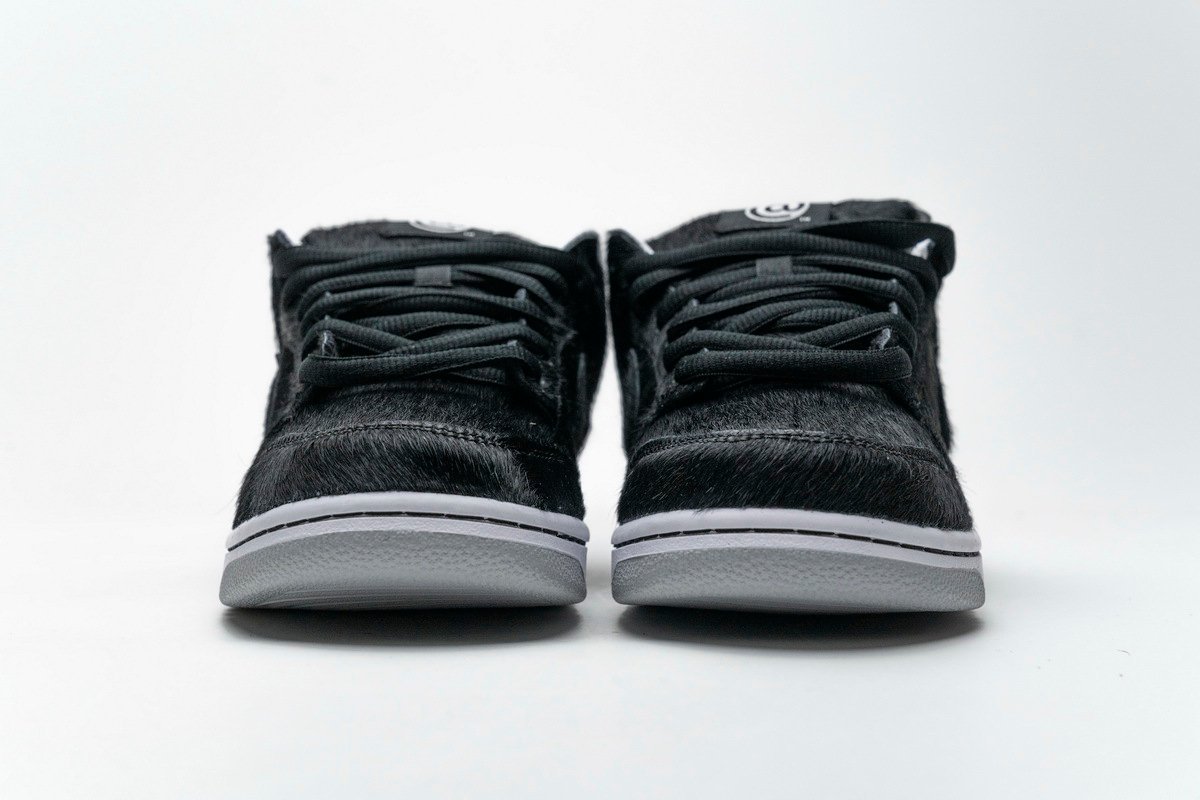 Nike SB Dunk Low Medicom BE@RBRICK - Image 3