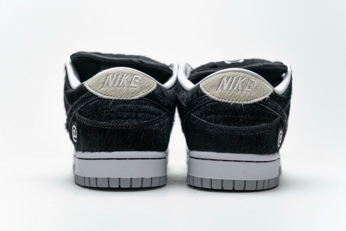Nike SB Dunk Low Medicom BE@RBRICK - Image 4