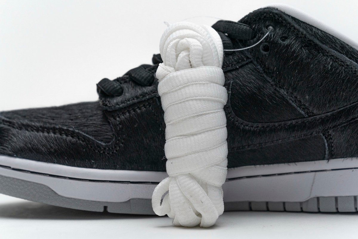 Nike SB Dunk Low Medicom BE@RBRICK - Image 7