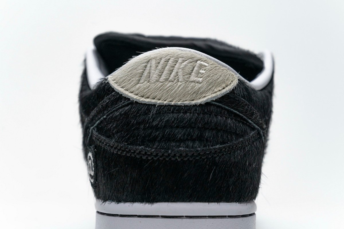 Nike SB Dunk Low Medicom BE@RBRICK - Image 9
