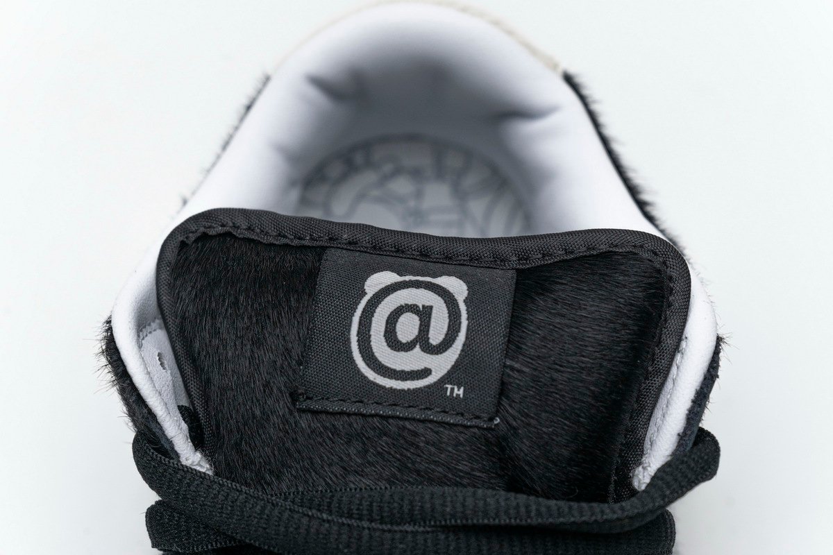 Nike SB Dunk Low Medicom BE@RBRICK - Image 10