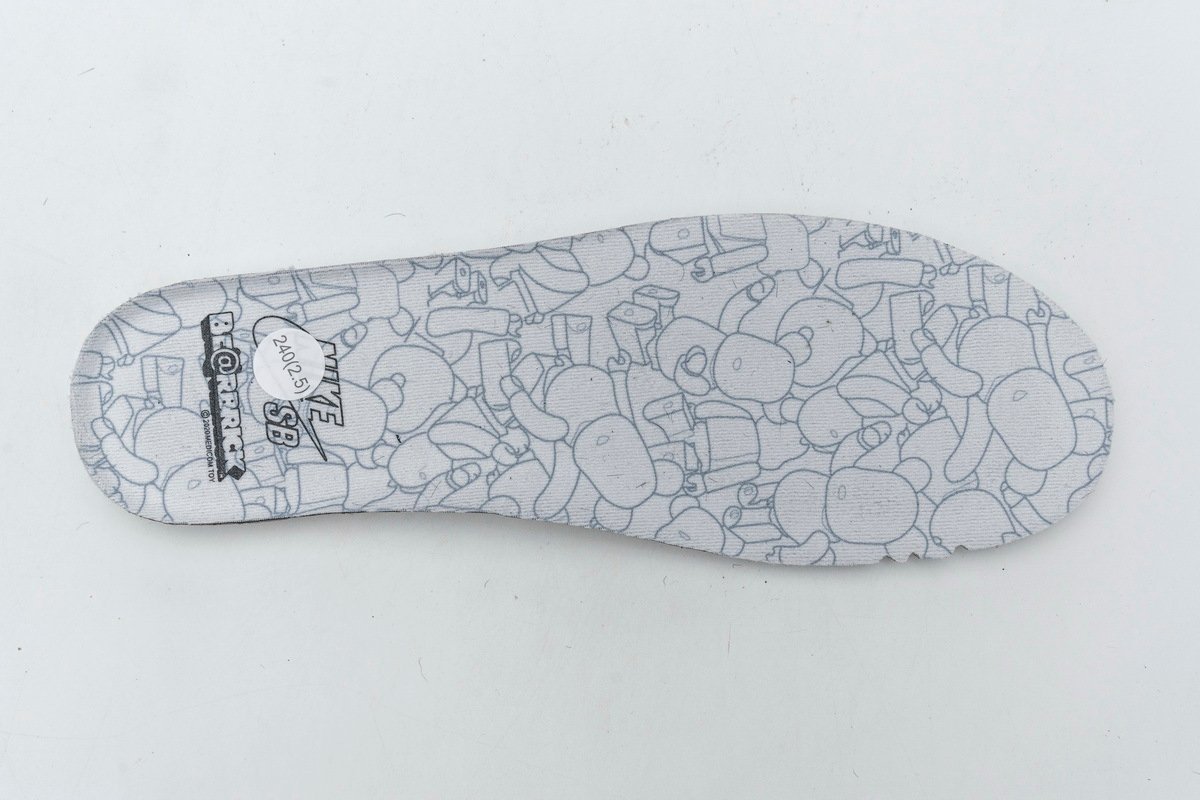 Nike SB Dunk Low Medicom BE@RBRICK - Image 14