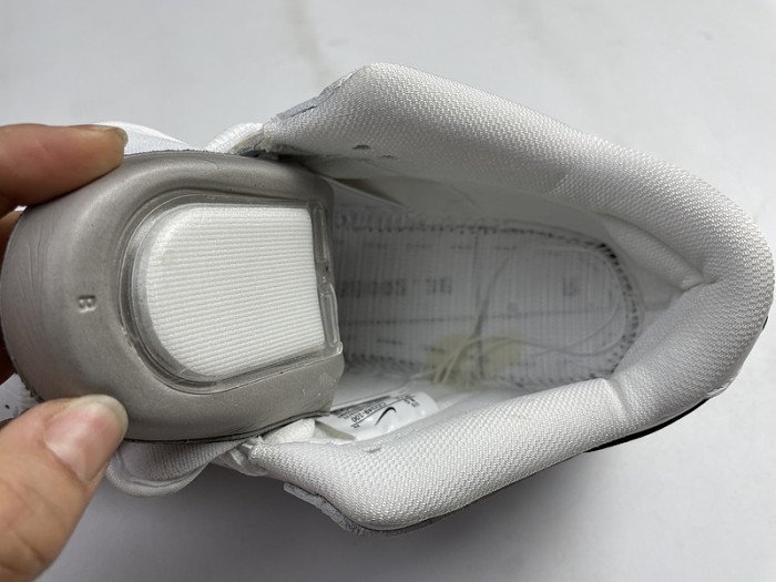 Nike SB Dunk Low Orange Label White Navy CZ2249-100 - Image 4