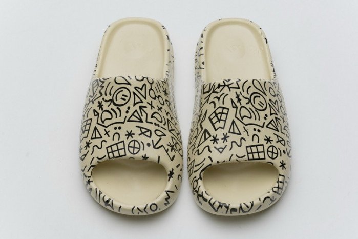 ADIDAS YEEZY SLIDE - Image 7